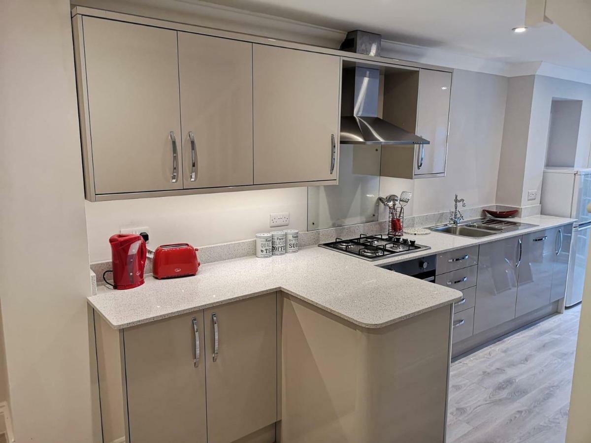 Guildford Town House Villa Bagian luar foto