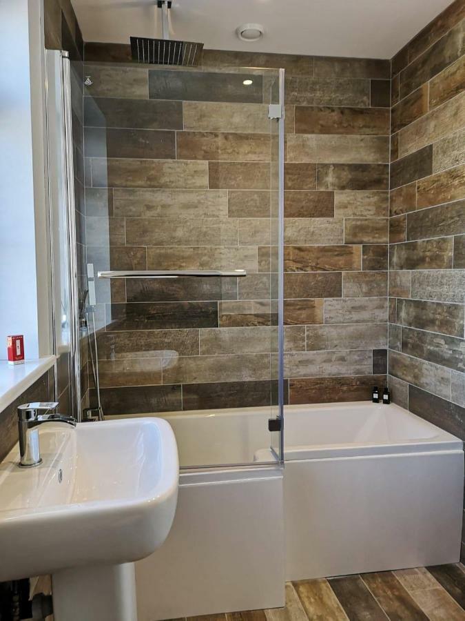 Guildford Town House Villa Bagian luar foto